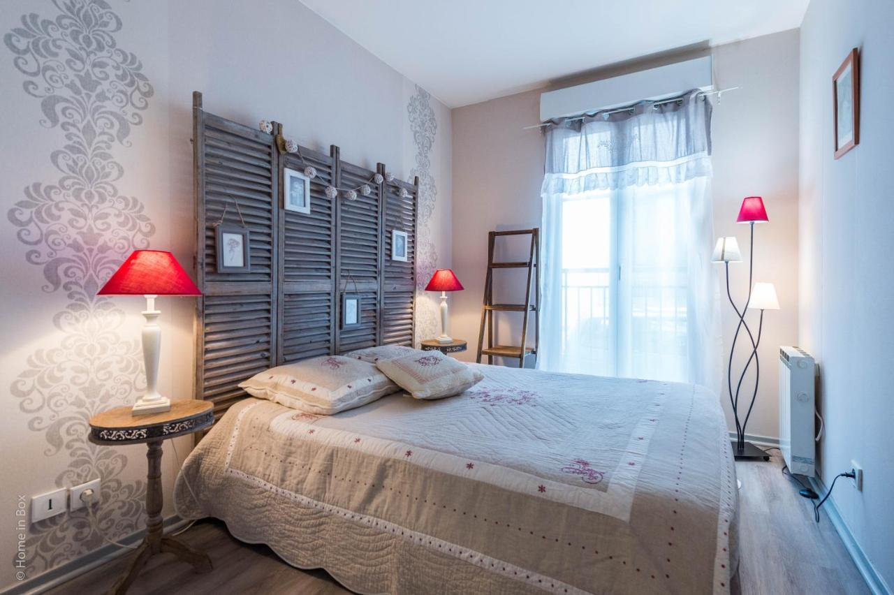 Апартаменты Plaza Grand Pres 01 Шеси Экстерьер фото